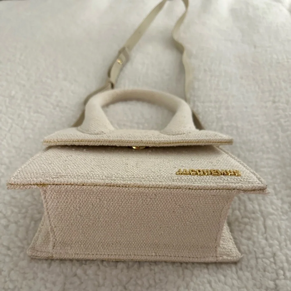 JACQUEMUS Chiquito Medium – Light Greige - Picture 6 of 14